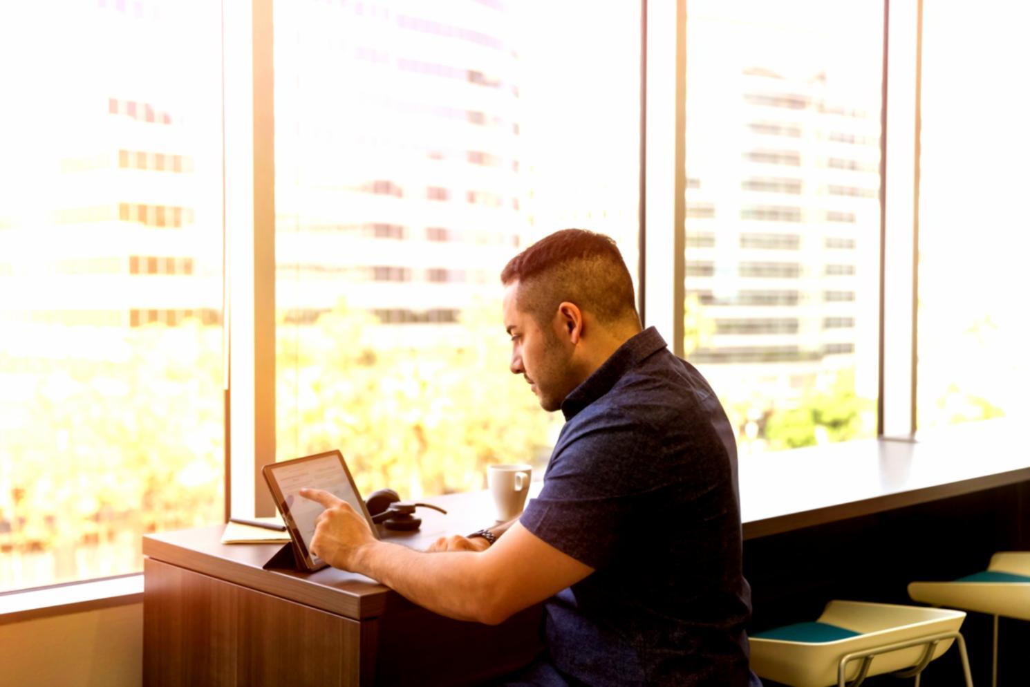 Interactive workshop demonstrating financial behavior analysis methods